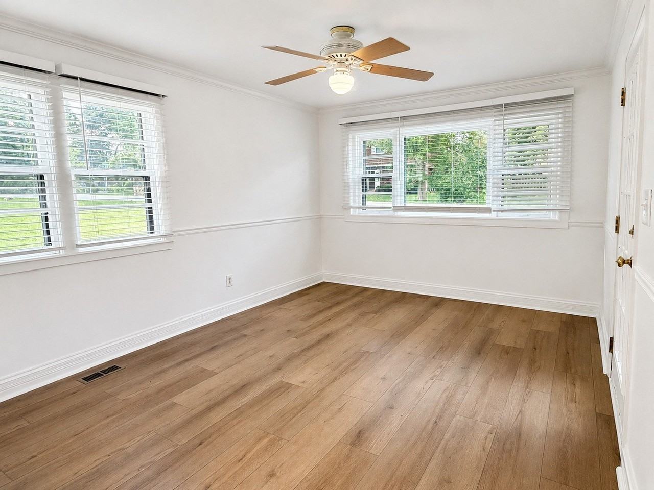 21365 W Ridge Rd - Photo 5 of 14