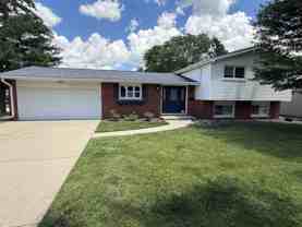 2305 N Williamsburg St - Photo 1 of 1