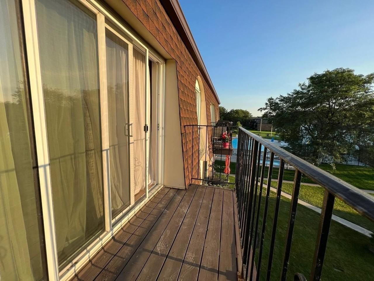 9482 Bay Colony Dr #3N - Photo 3 of 10