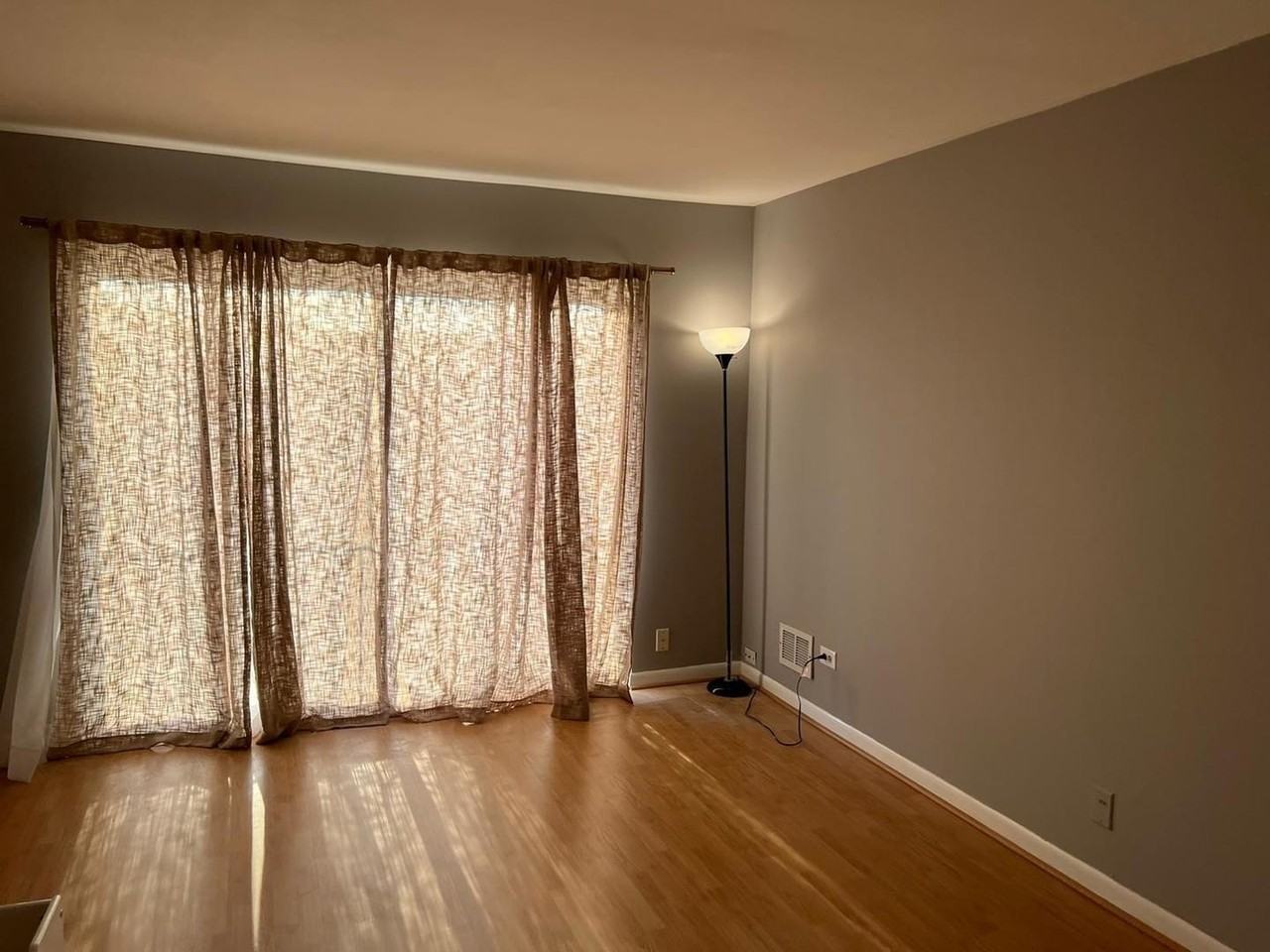 9482 Bay Colony Dr #3N - Photo 7 of 10