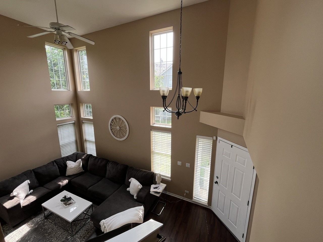 10520 Thornton Way - Photo 5 of 25