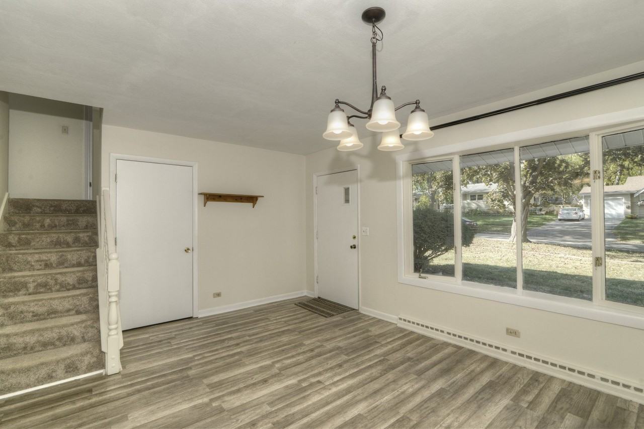 134 S 19th St - Photo 6 of 40