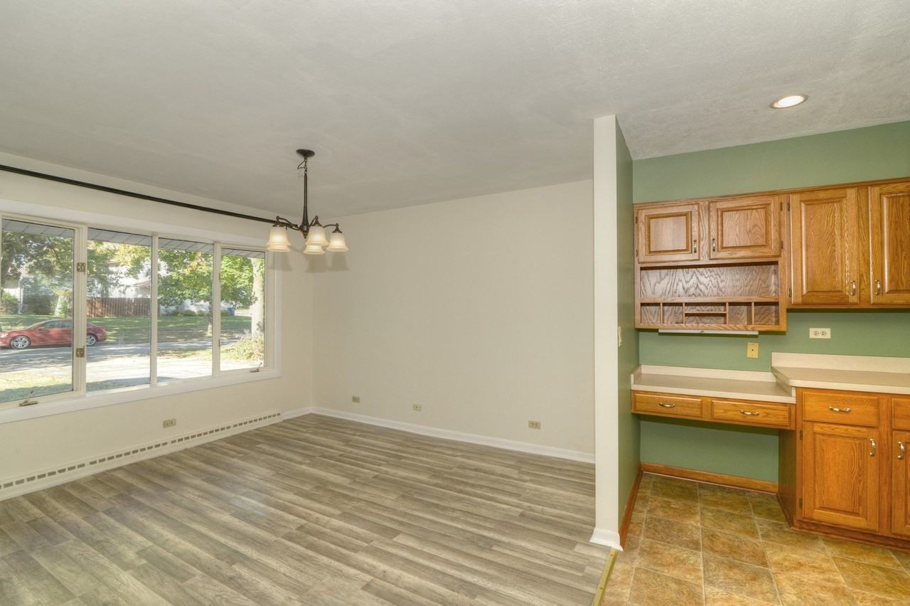 134 S 19th St - Photo 7 of 40