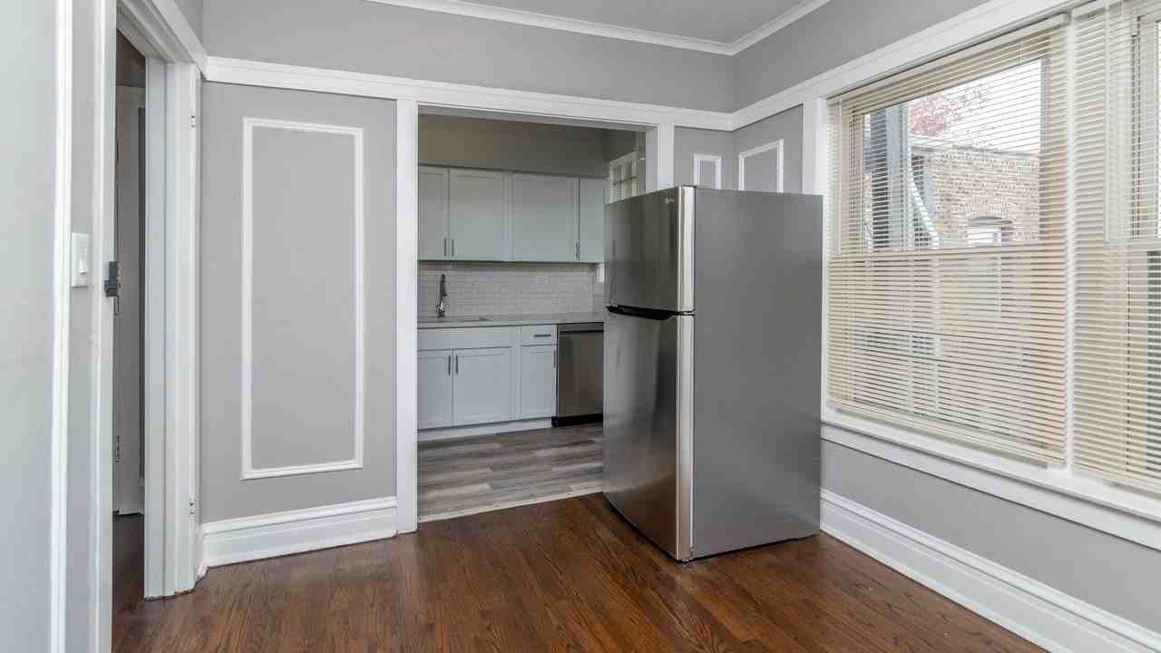 4004 N Avers Ave #3N - Photo 4 of 10