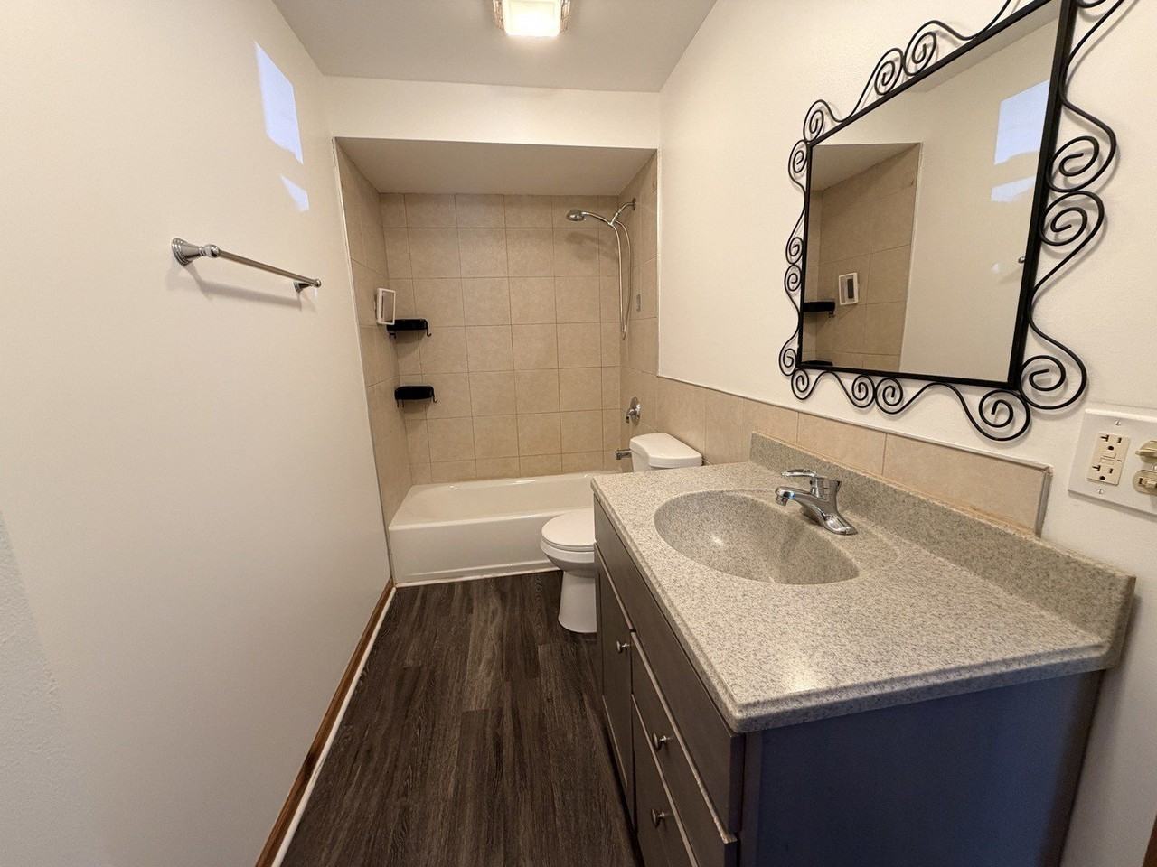 602 S State St #1S - Photo 7 of 13