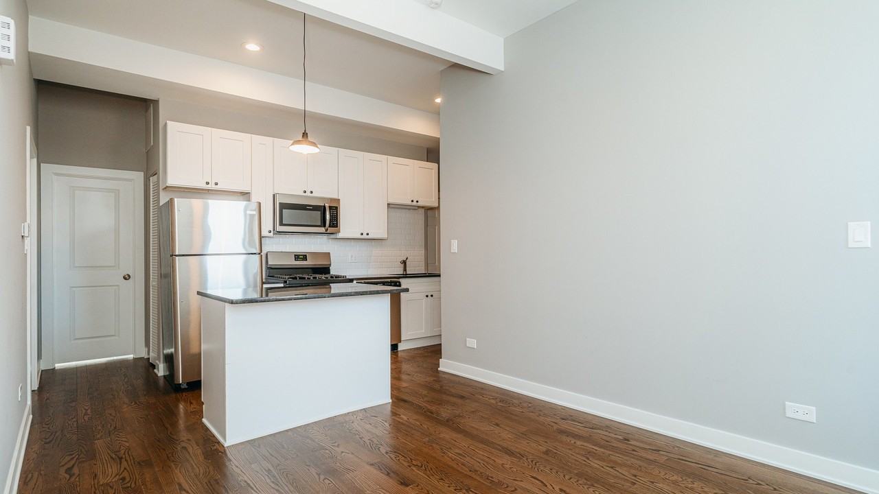 2400 S Troy St #2F - Photo 3 of 10