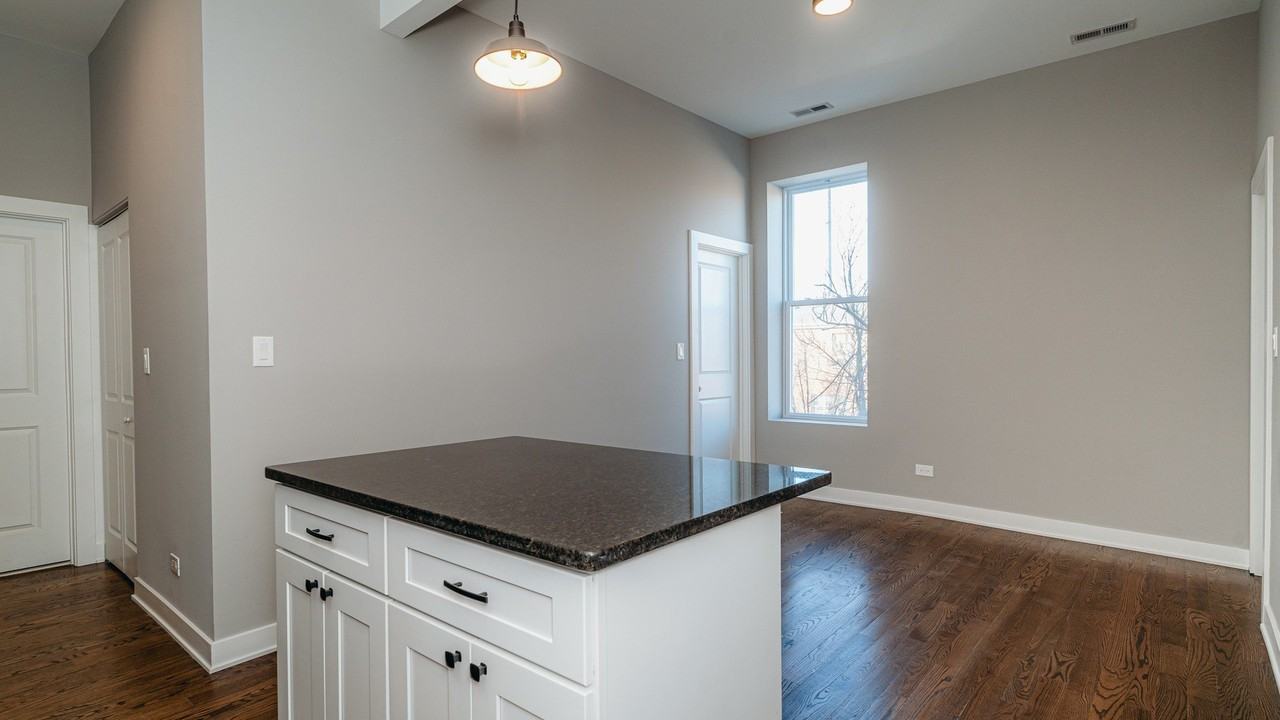 2400 S Troy St #2F - Photo 5 of 10