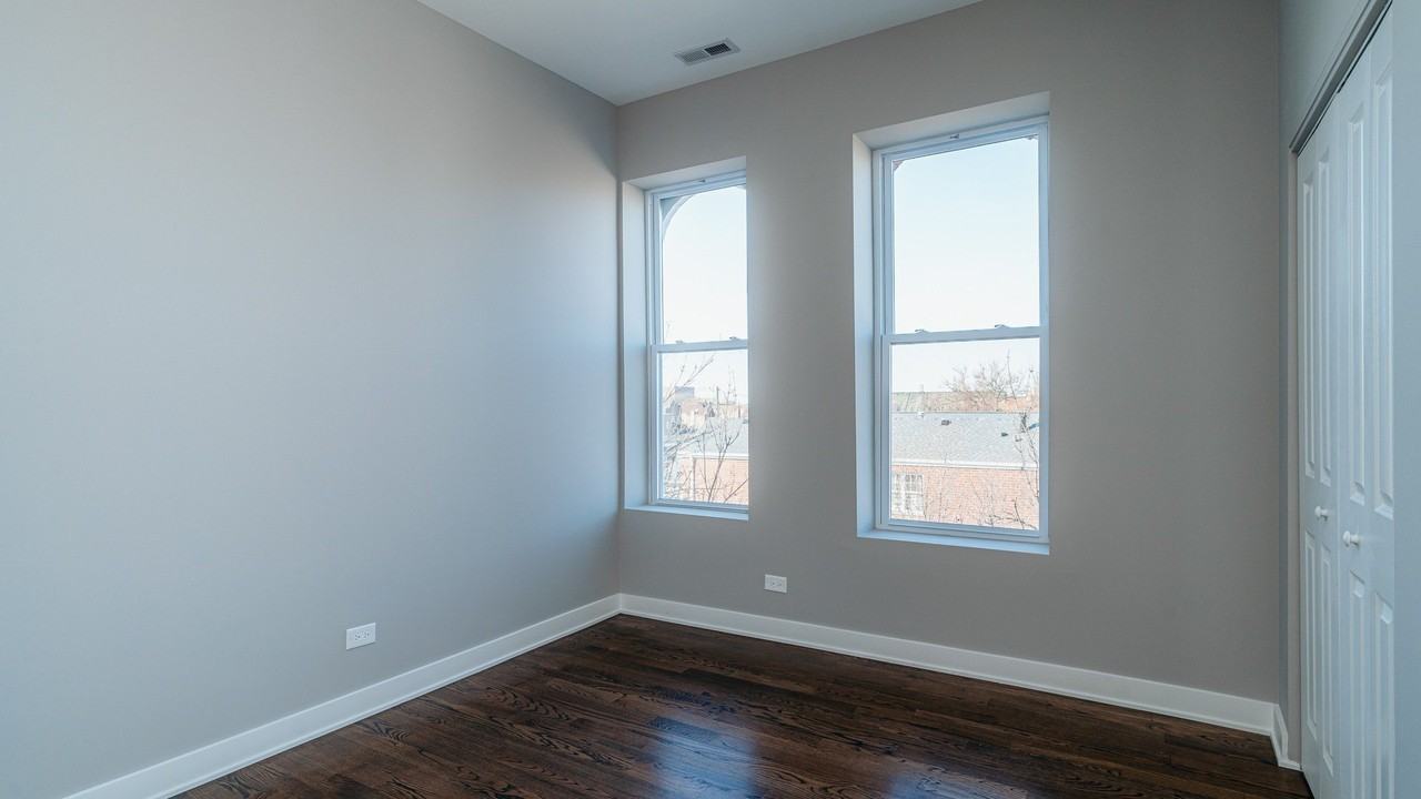 2400 S Troy St #2F - Photo 6 of 10