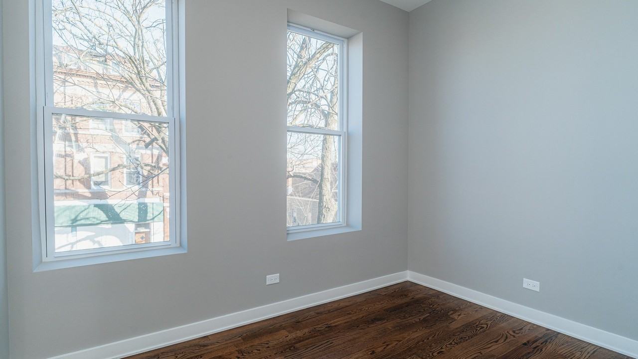 2400 S Troy St #2F - Photo 7 of 10