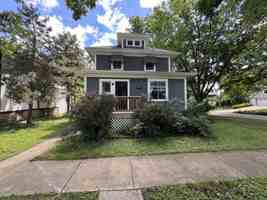 featured image of 519 S Hale St