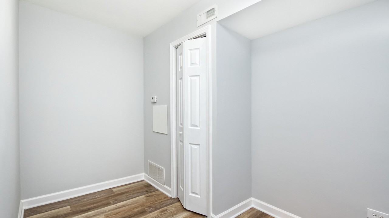 3746 W Leland Ave #1C - Photo 7 of 10