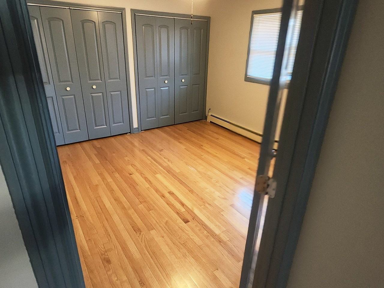 336 Crandon Ave #2 - Photo 6 of 14