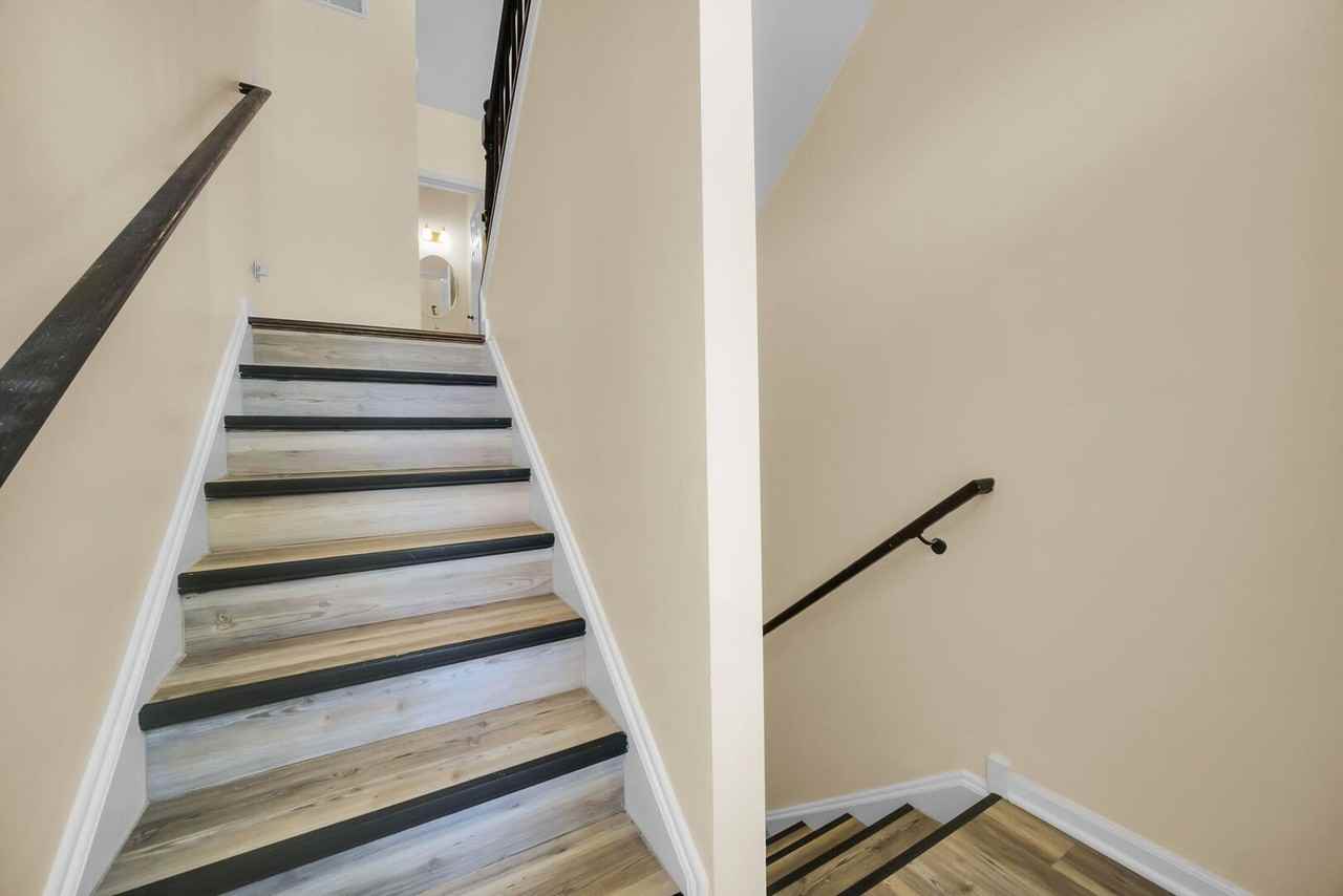 1476 Manning Ave - Photo 2 of 30