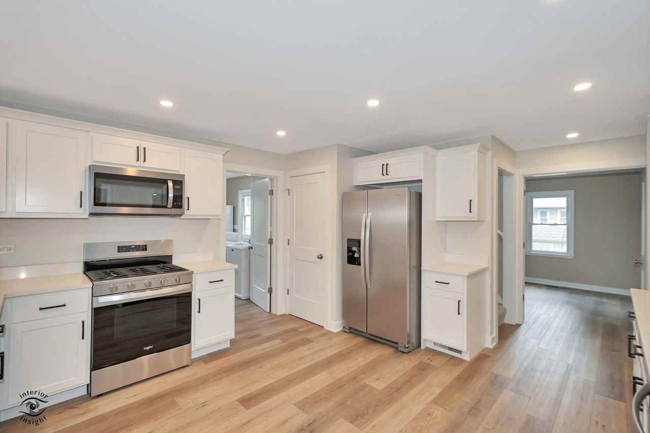170 E Church St - Photo 3 of 26
