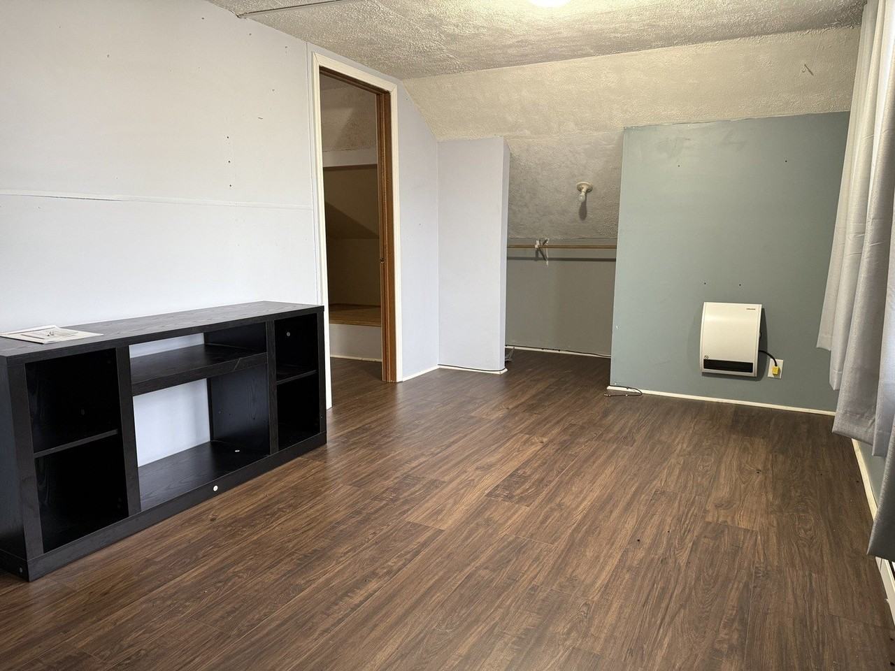 220 7th St #C - Photo 7 of 13