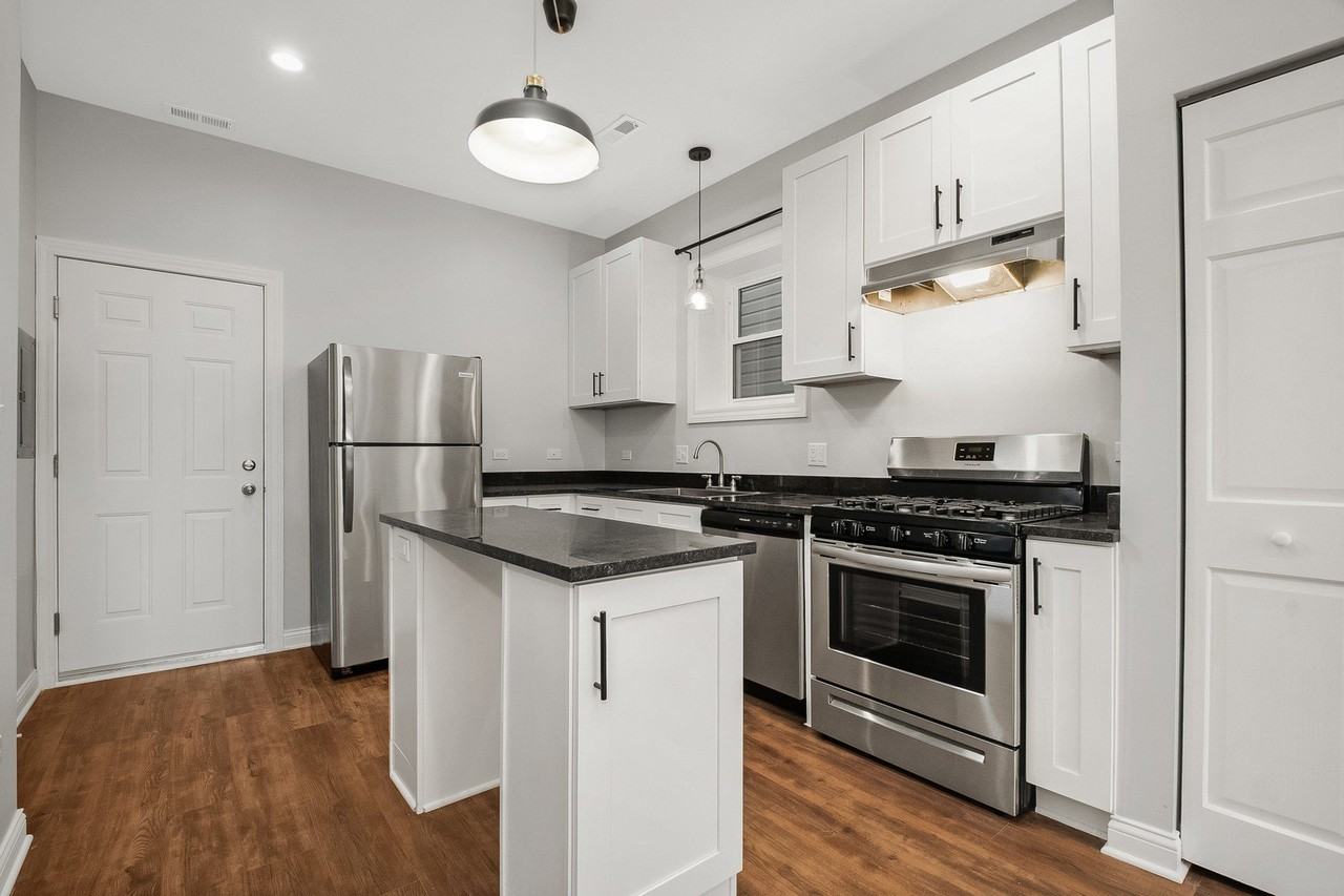 2311 S Whipple St #2 - Photo 3 of 14