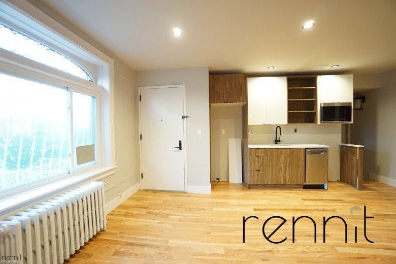 822 Lenox Rd #1 - Photo 5 of 8