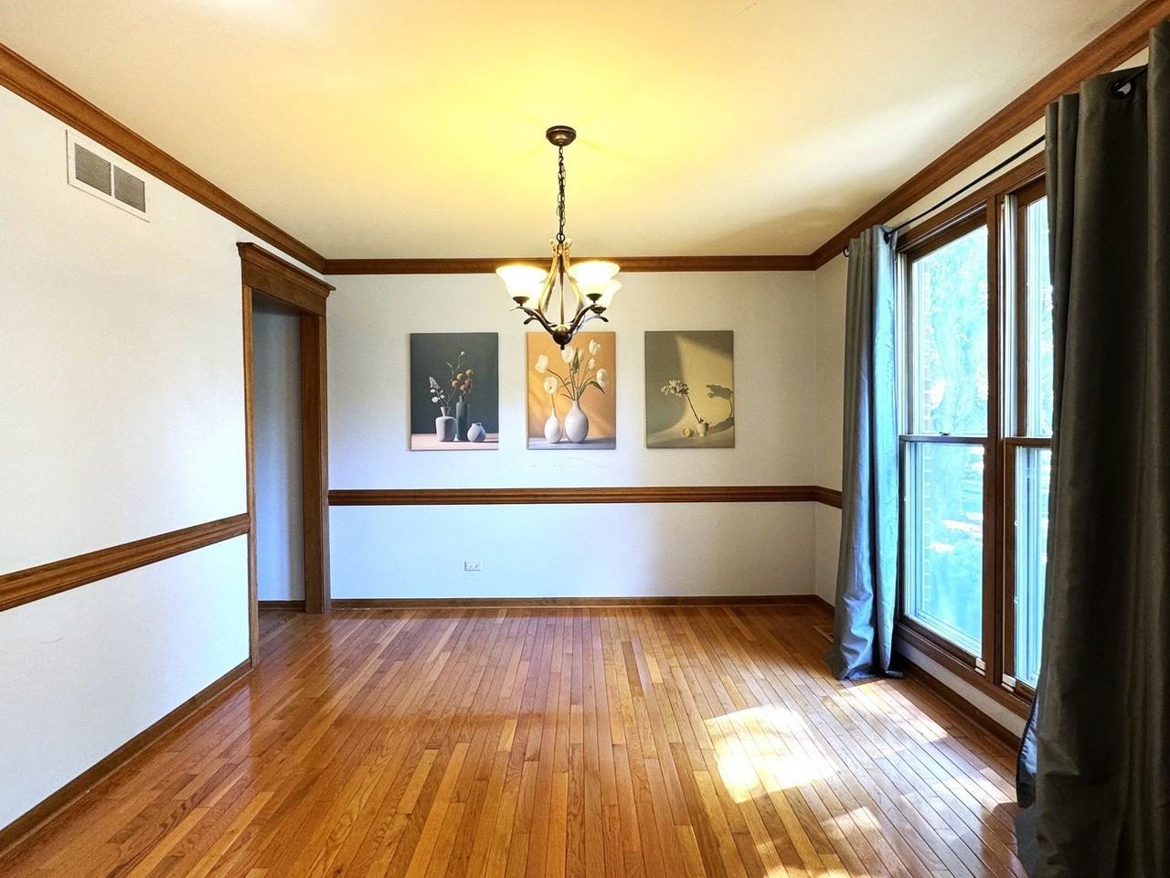 1217 Yorkshire Dr - Photo 3 of 26