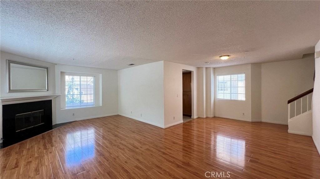 1037 Sunset Blvd #C - Photo 4 of 11