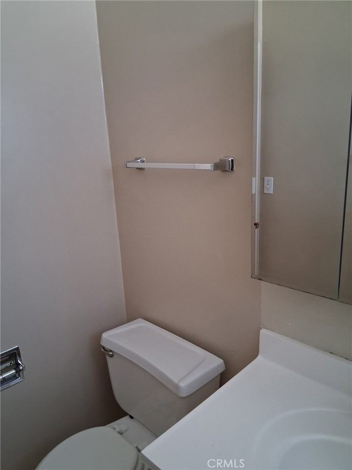 15 Fano St - Photo 7 of 15
