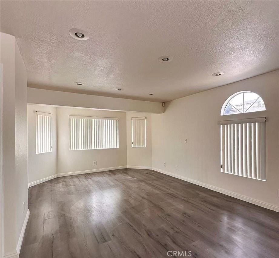 402 Bregante Dr - Photo 7 of 13