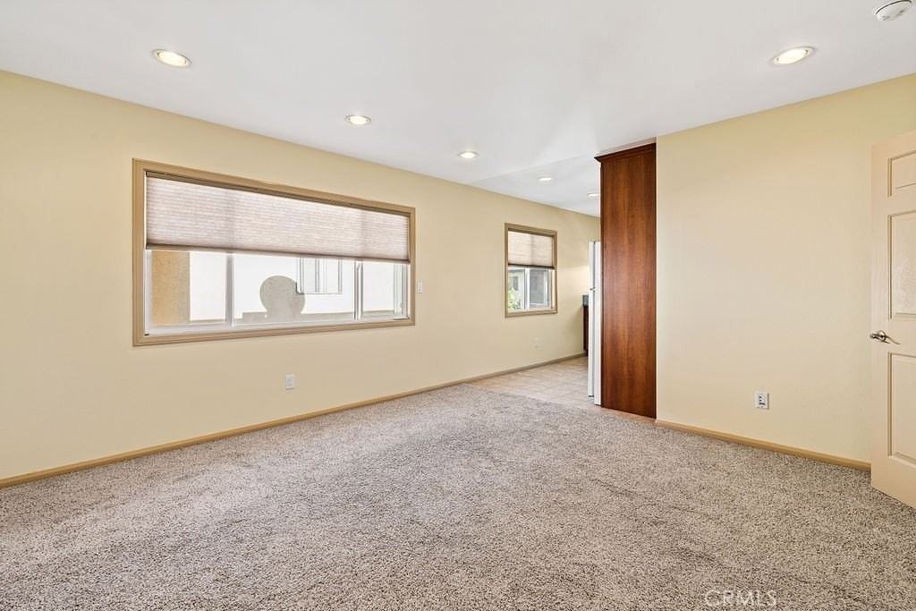 113 N 1st St #D - Photo 4 of 11