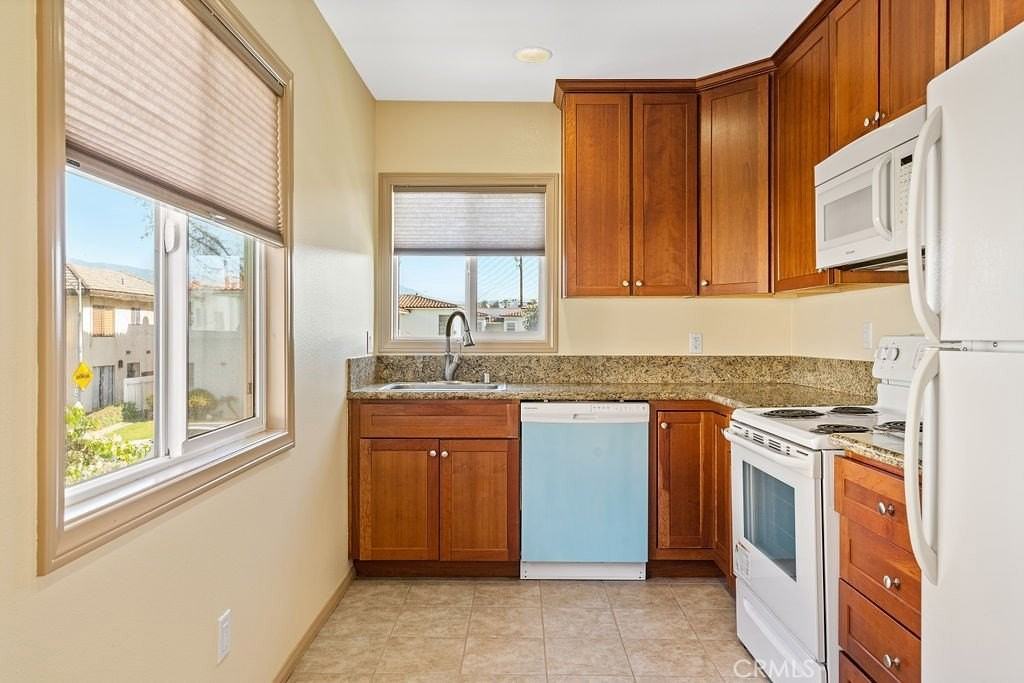 113 N 1st St #D - Photo 7 of 11