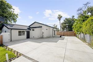 featured image of 13721 Pierce St