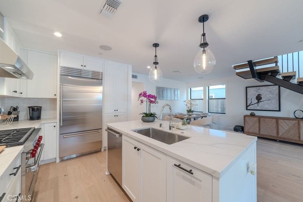 603 Acacia Ave #A - Photo 7 of 44