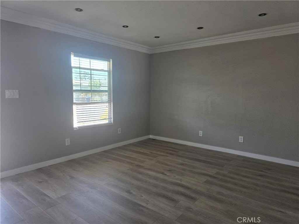 3509 W Flower Ave - Photo 4 of 35
