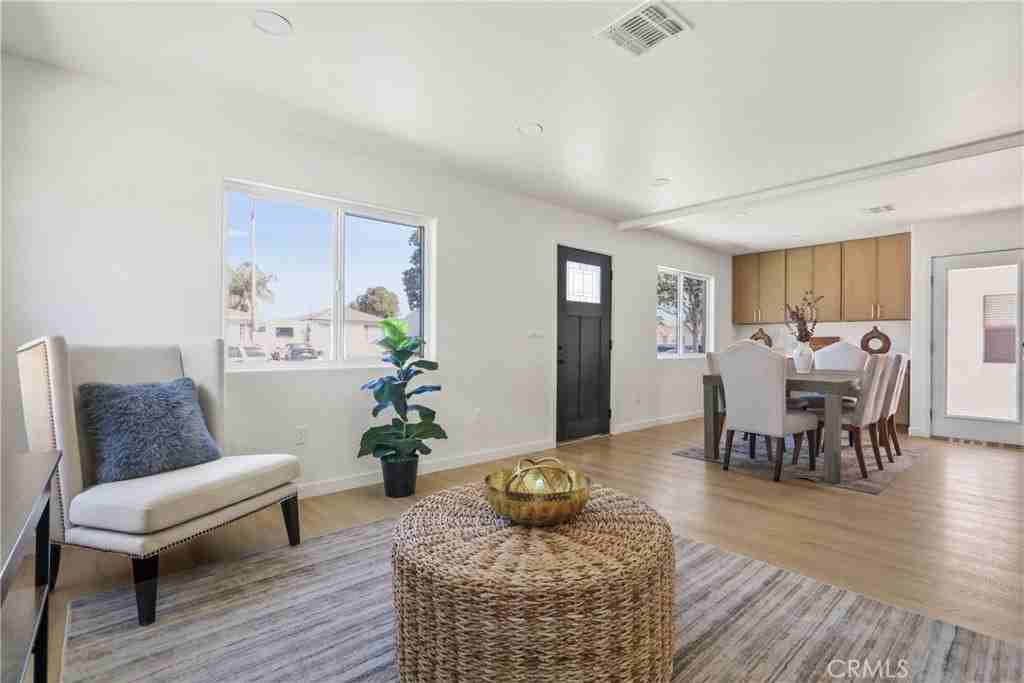 1614 W 214th St - Photo 4 of 20