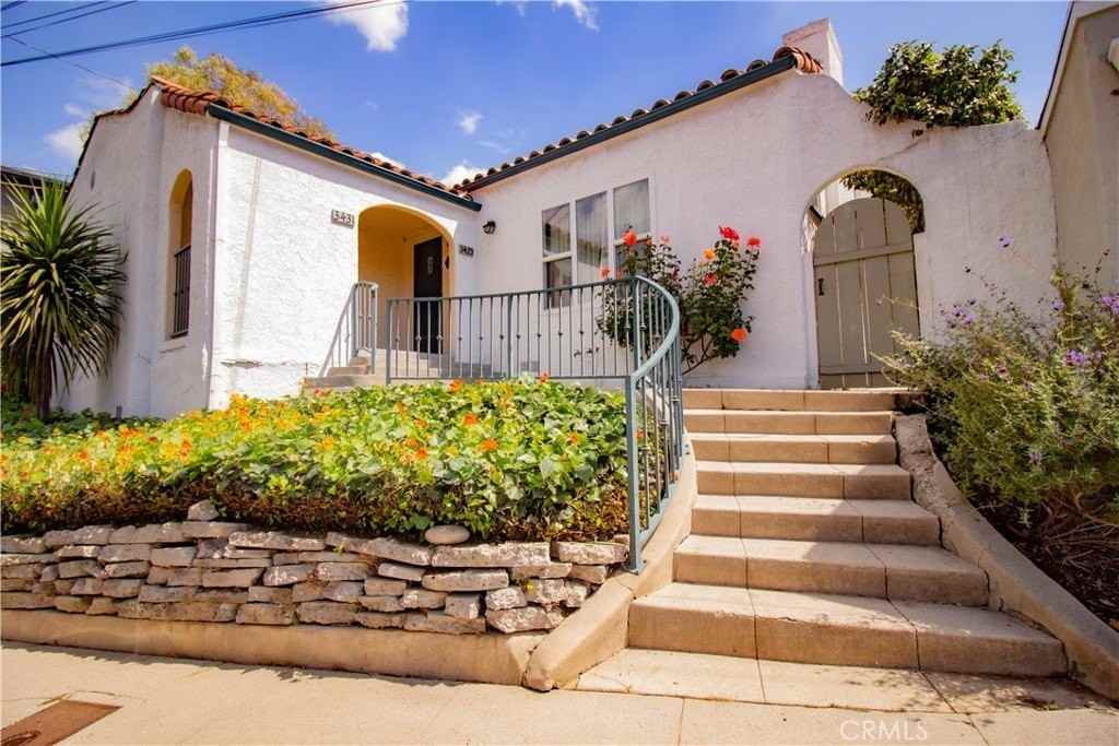 3429 Descanso Dr - Photo 4 of 41