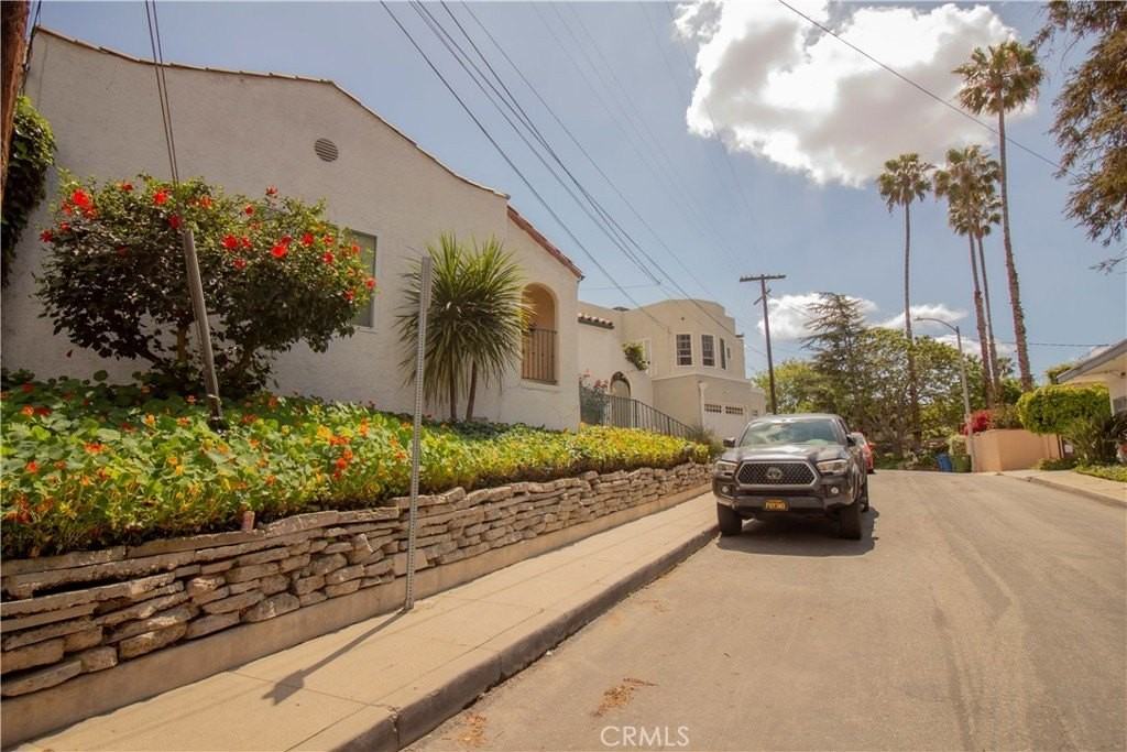 3429 Descanso Dr - Photo 5 of 41