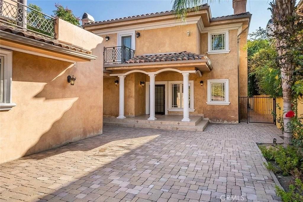 15014 Valleyheart Dr - Photo 4 of 42