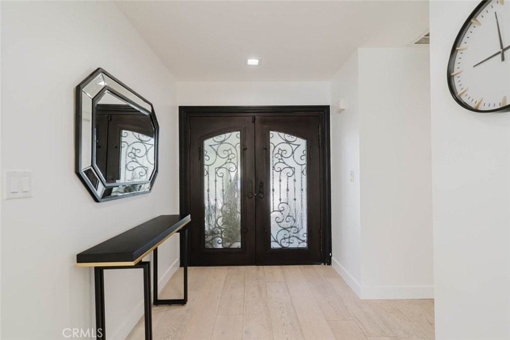 11072 Chimineas Ave - Photo 4 of 46