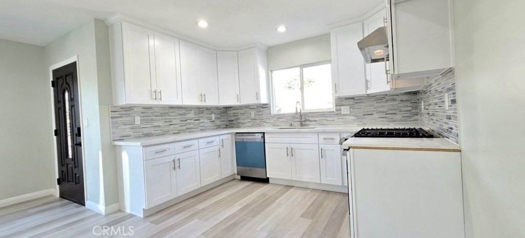 5830 N Vista St - Photo 6 of 16