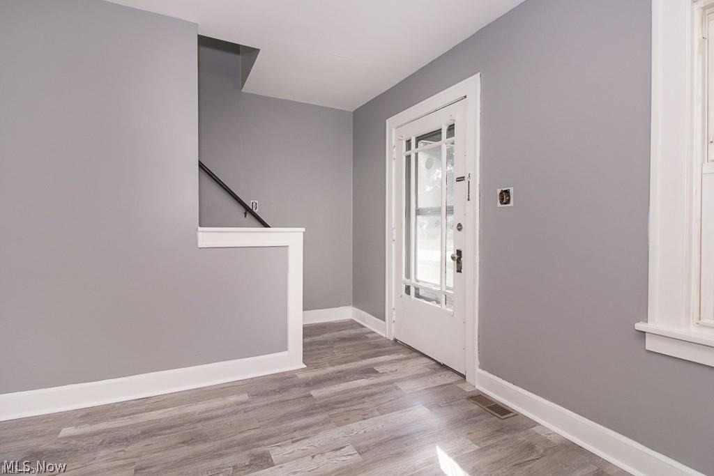 4520 Kenmore Ave - Photo 2 of 23