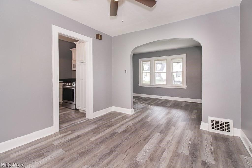 4520 Kenmore Ave - Photo 7 of 23