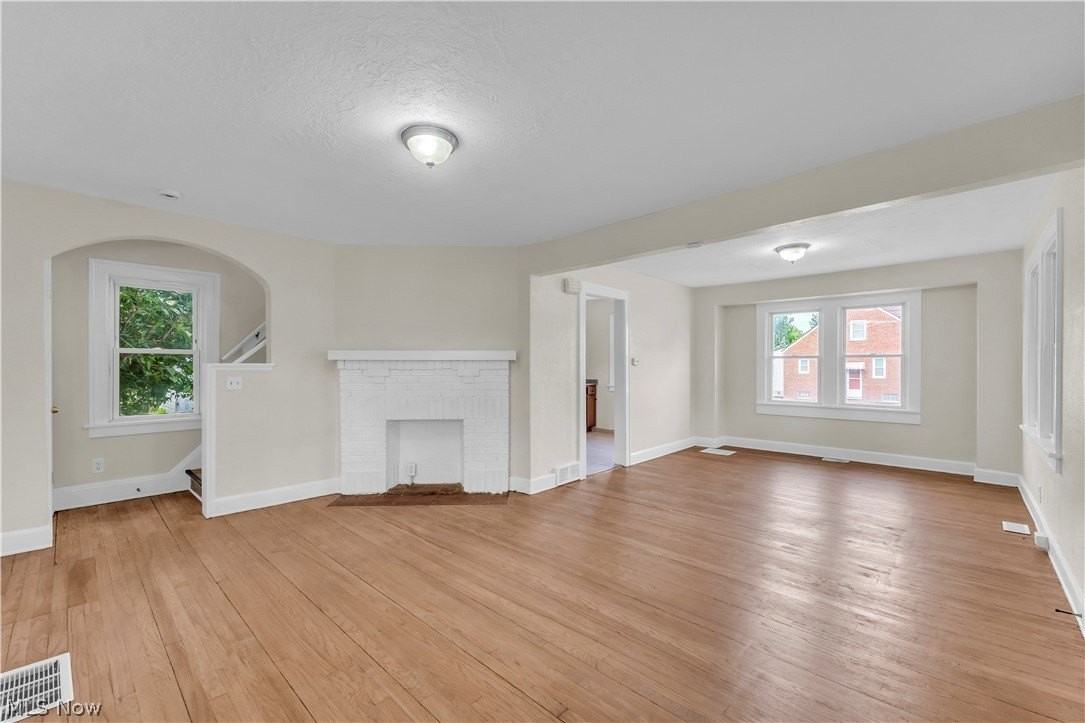 19330 Monterey Ave - Photo 5 of 26