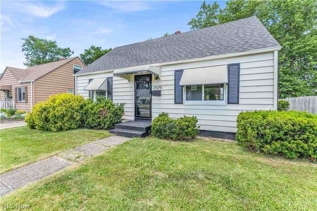 25291 Richards Ave - Photo 2 of 30