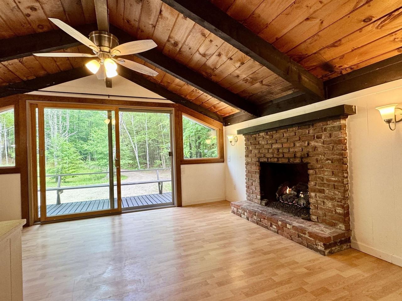 314 Old Bartlett Rd - Photo 5 of 32
