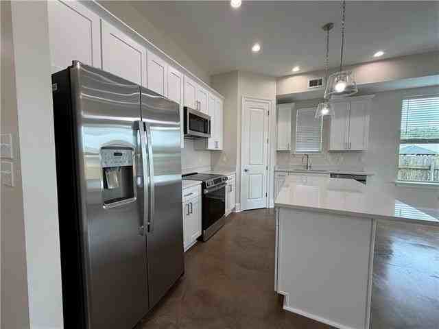 118 Berger St #A - Photo 4 of 30