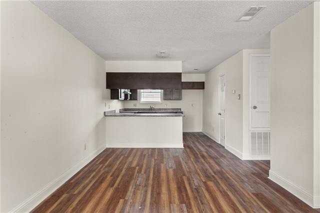 300 Duke Dr #4 - Photo 4 of 11