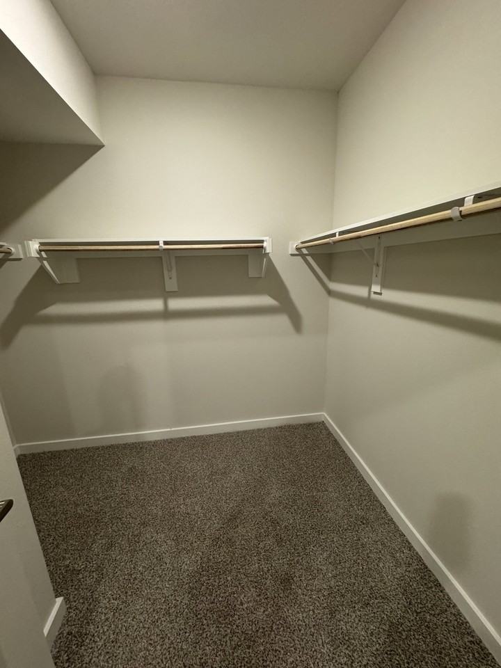 Elevon Pkwy #2102 - Photo 7 of 8