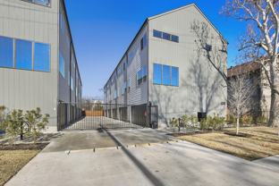 4713 Bryan St #504 - Photo 1 of 1