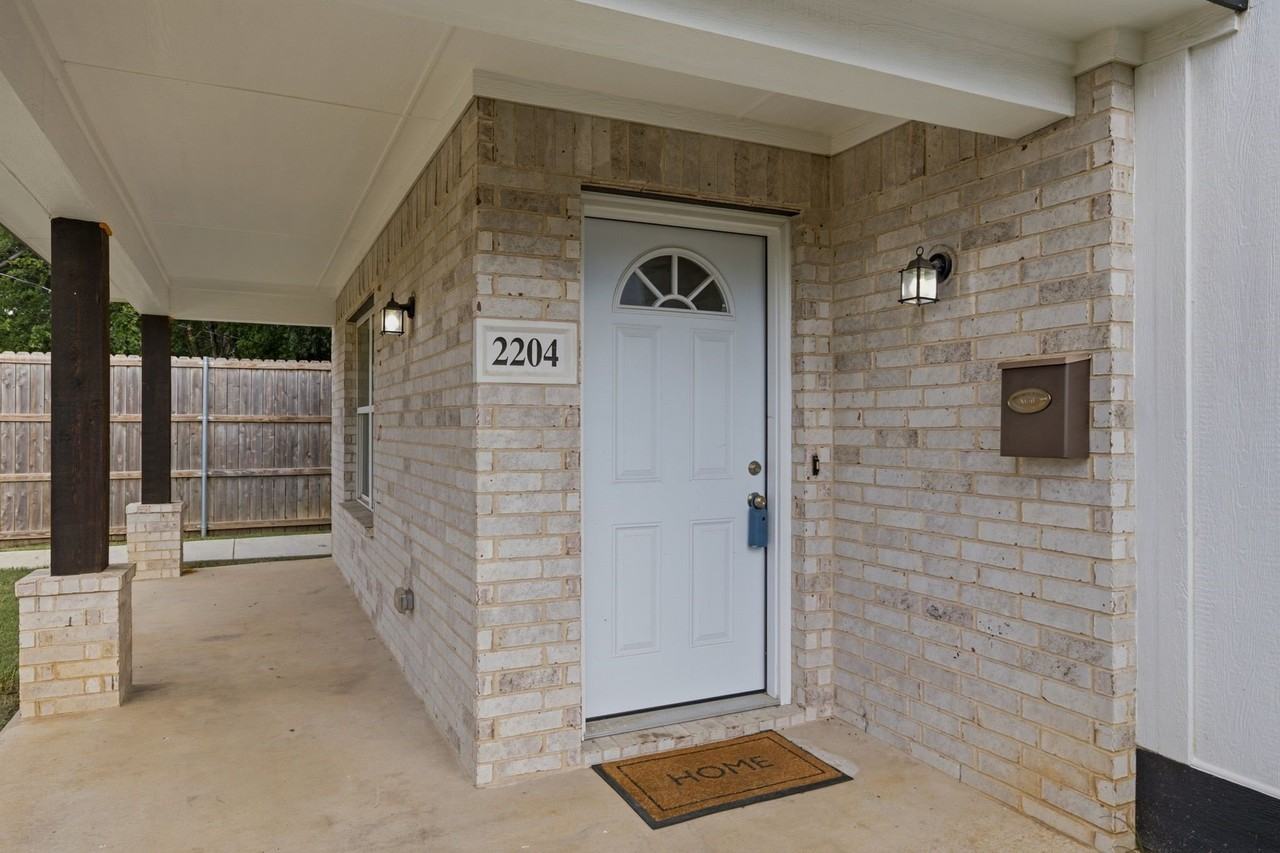 1632 E Arlington Ave - Photo 5 of 25