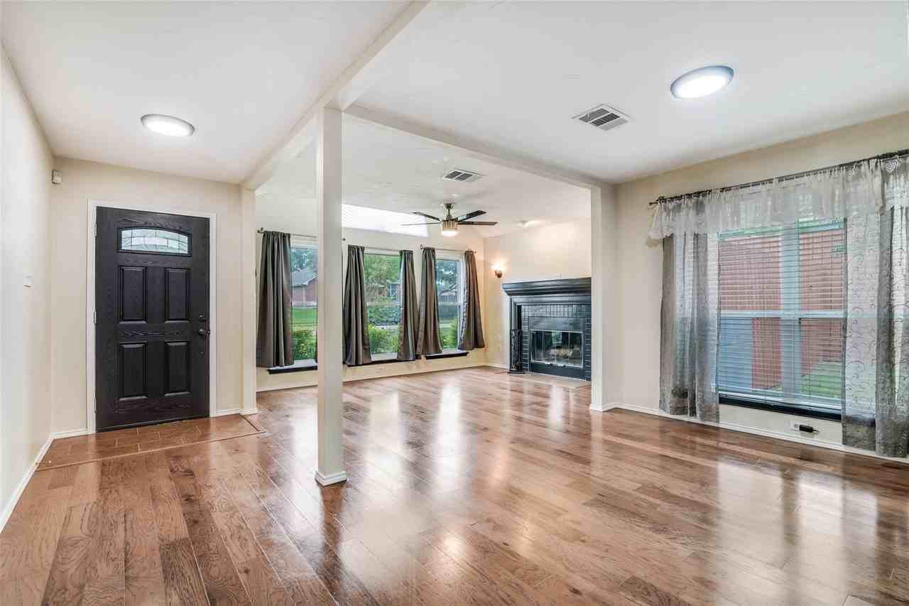 6512 Coral Ln - Photo 2 of 22