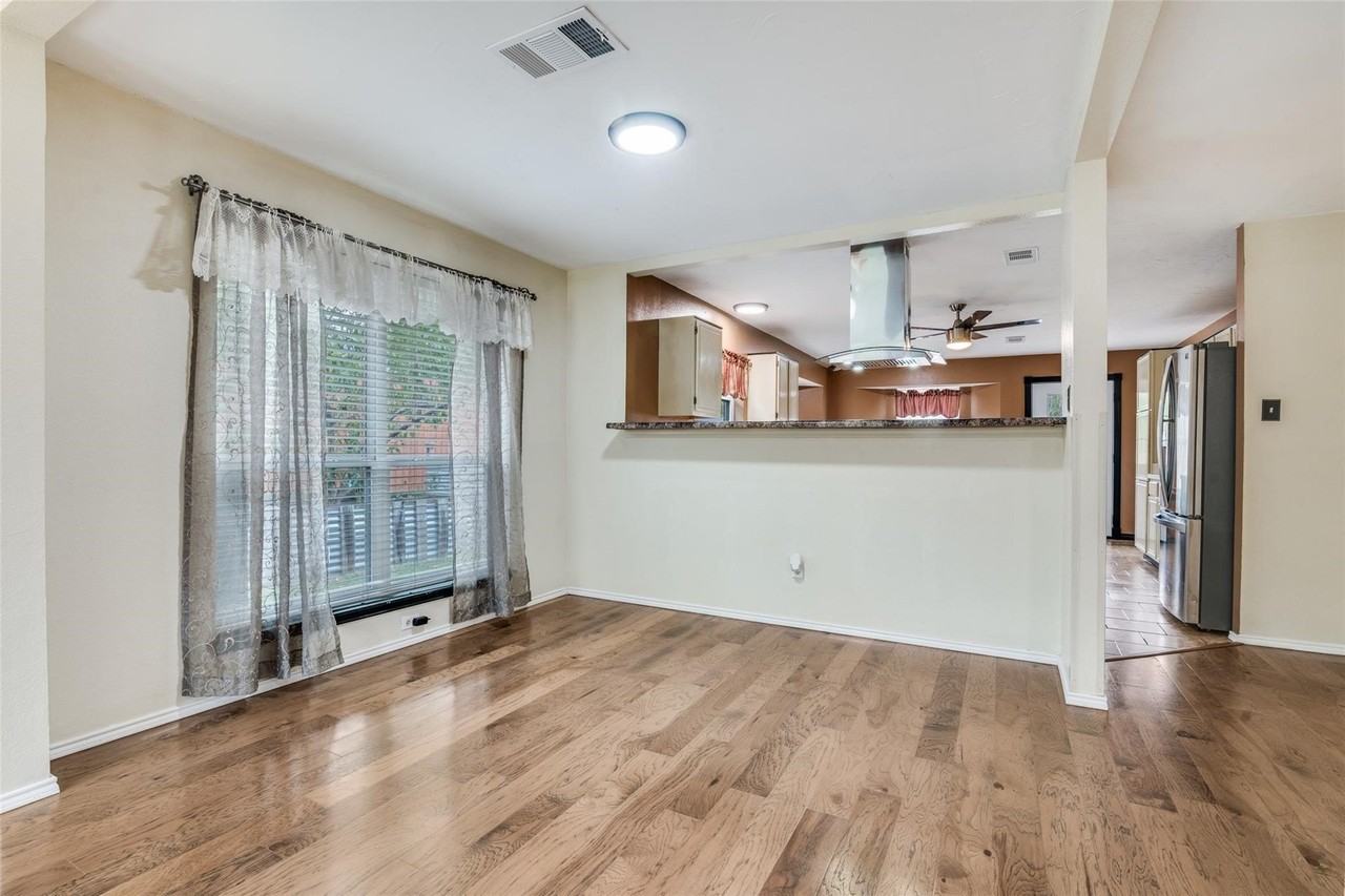 6512 Coral Ln - Photo 7 of 22