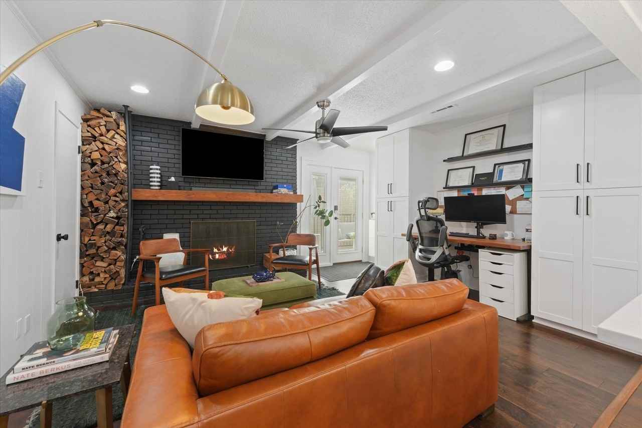 4820 Amesbury Dr #230 - Photo 5 of 26