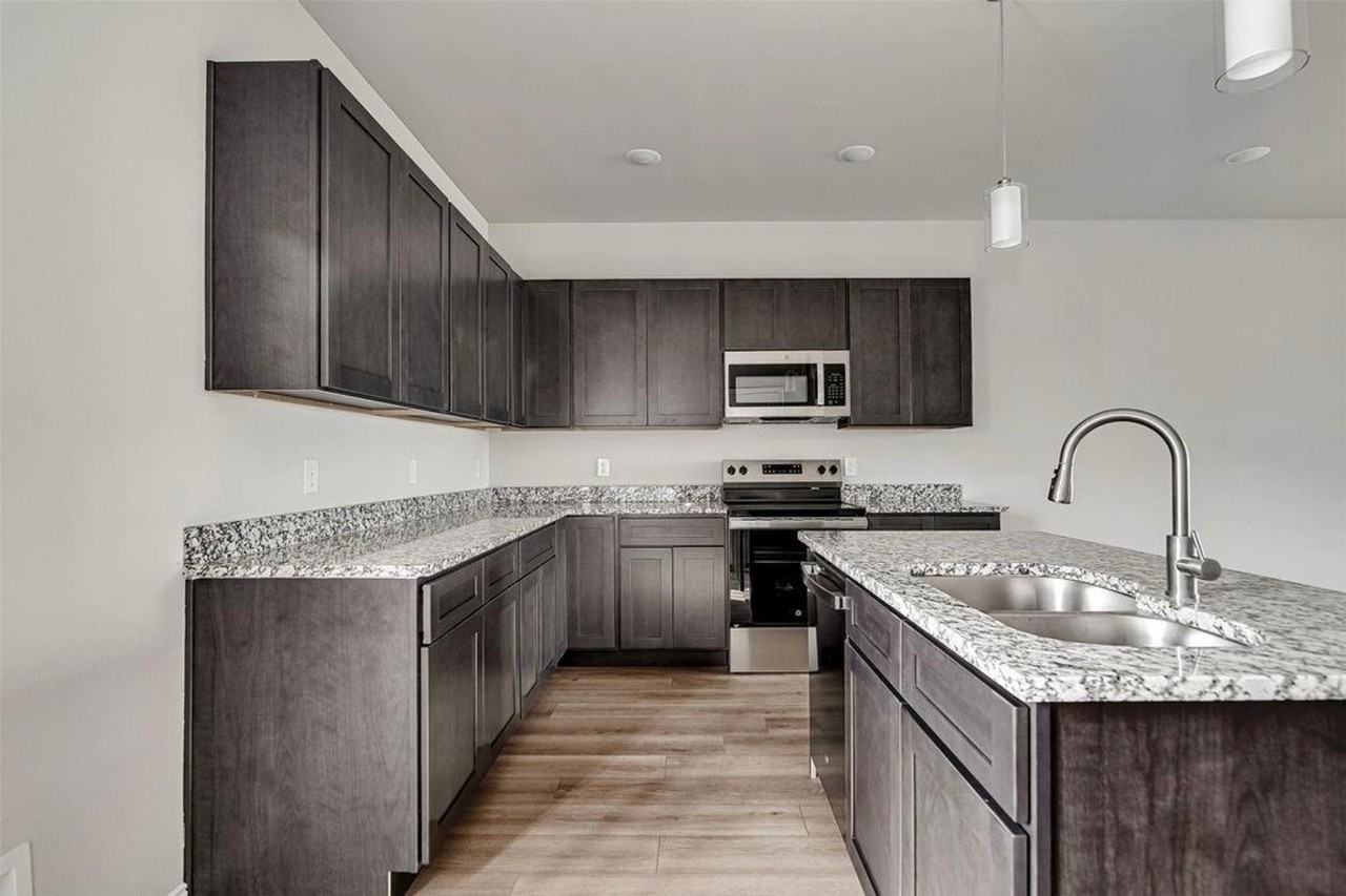 1136 E Broadway Ave #1138 - Photo 2 of 16